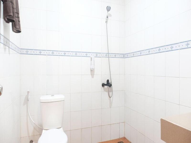 Pasifik Hotel Джакарта Экстерьер фото