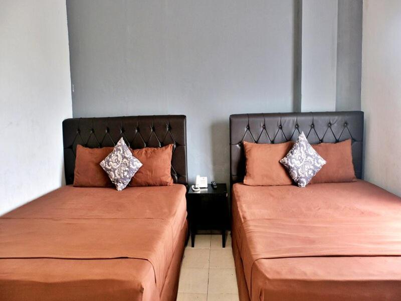 Pasifik Hotel Джакарта Экстерьер фото