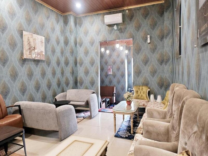 Pasifik Hotel Джакарта Экстерьер фото